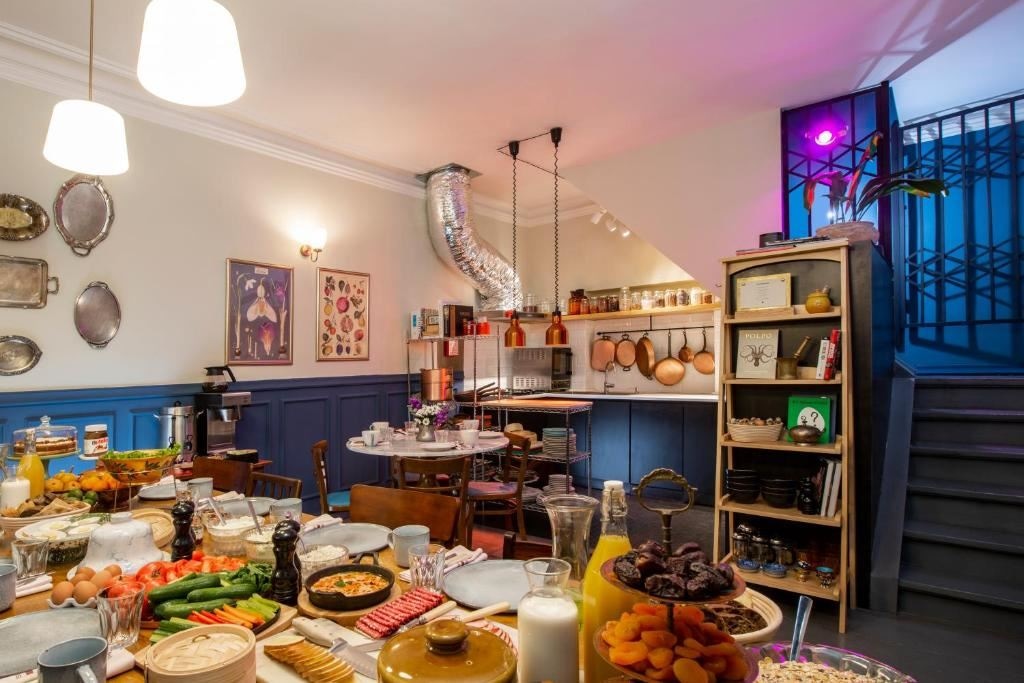 restaurants-dining-area