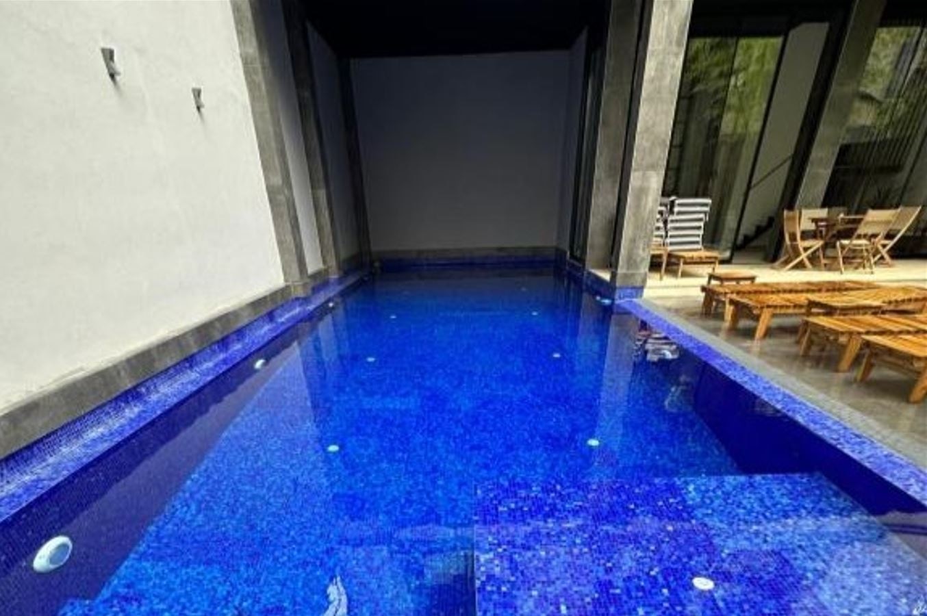pools-outdoor--indoor-pool