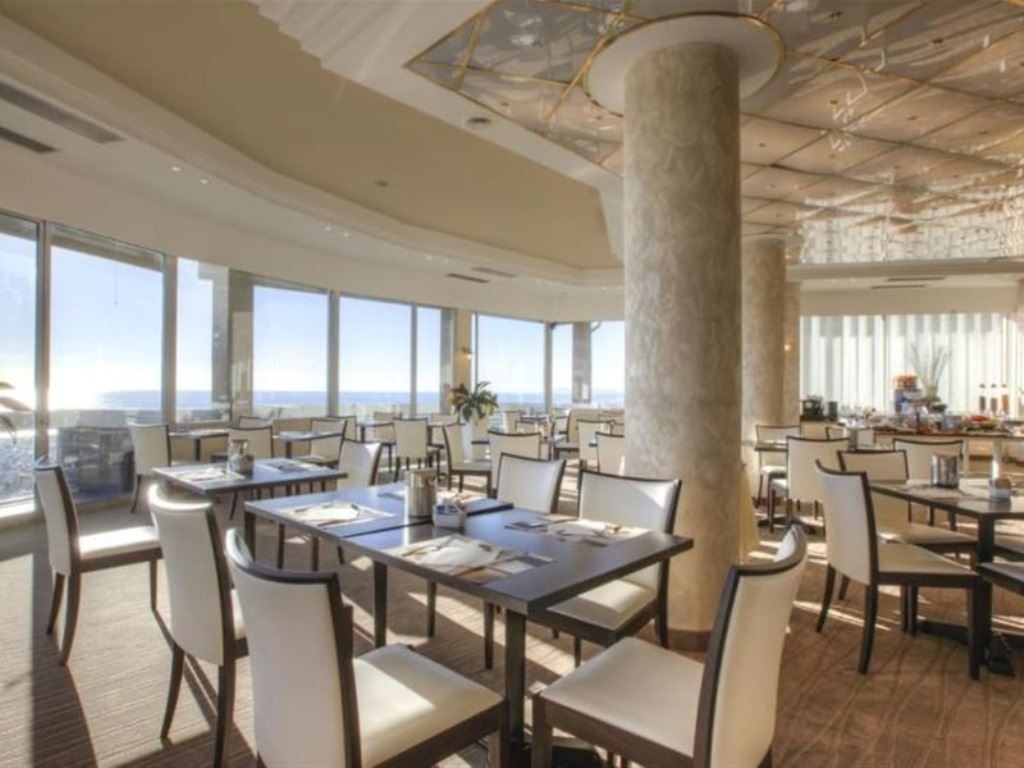 restaurants-restaurant