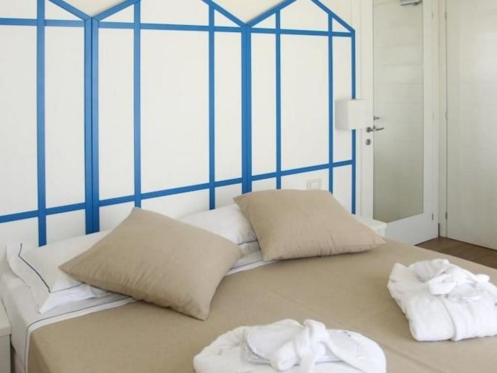 rooms-standard-room-with-balcony