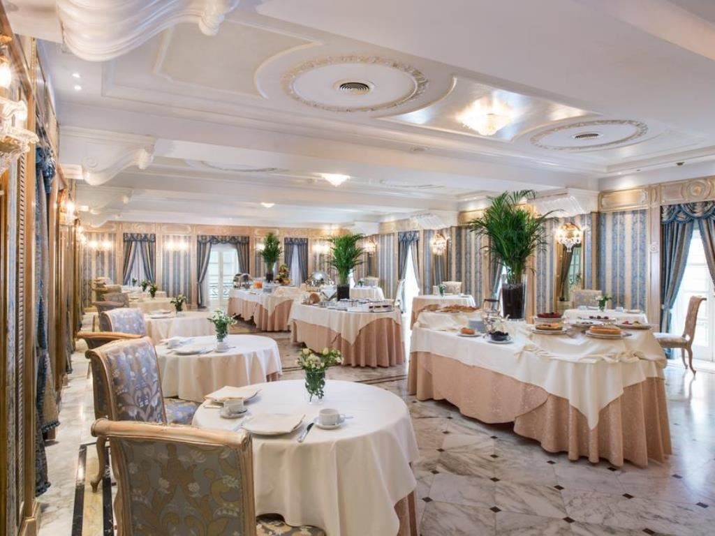 restaurants-restaurant