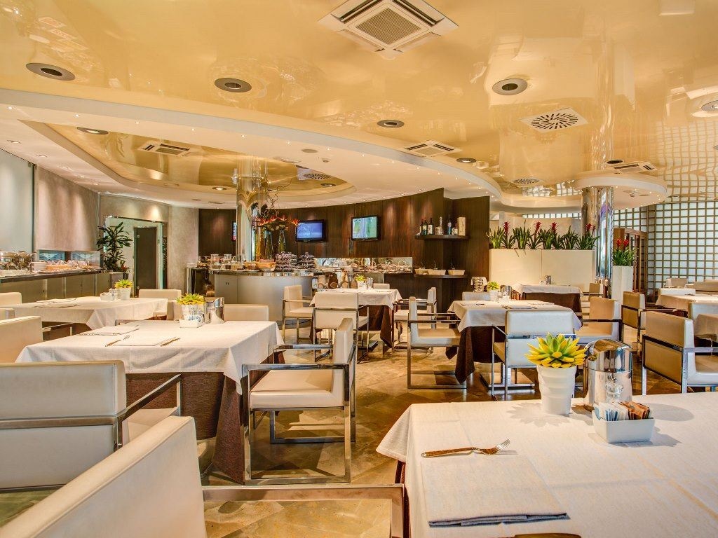 restaurants-restaurant