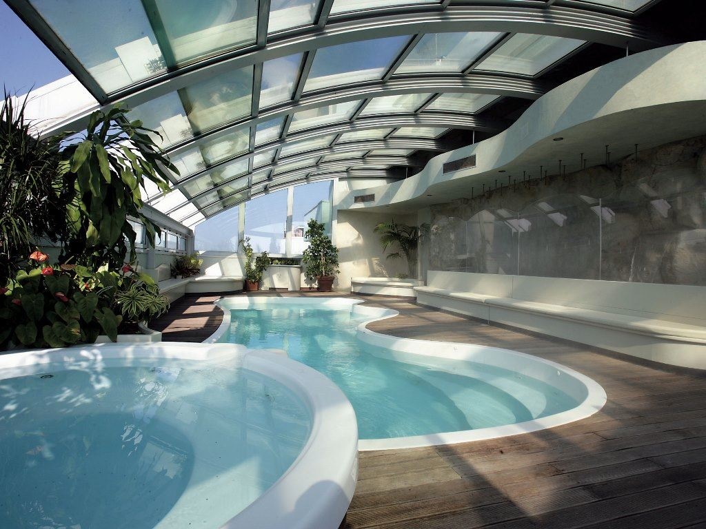 pools-indoor-pool