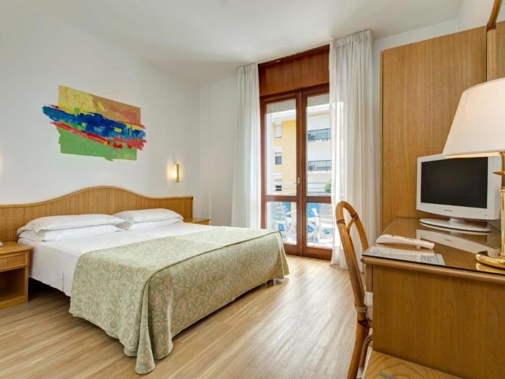 rooms-standard-room-bk-side-sea-view