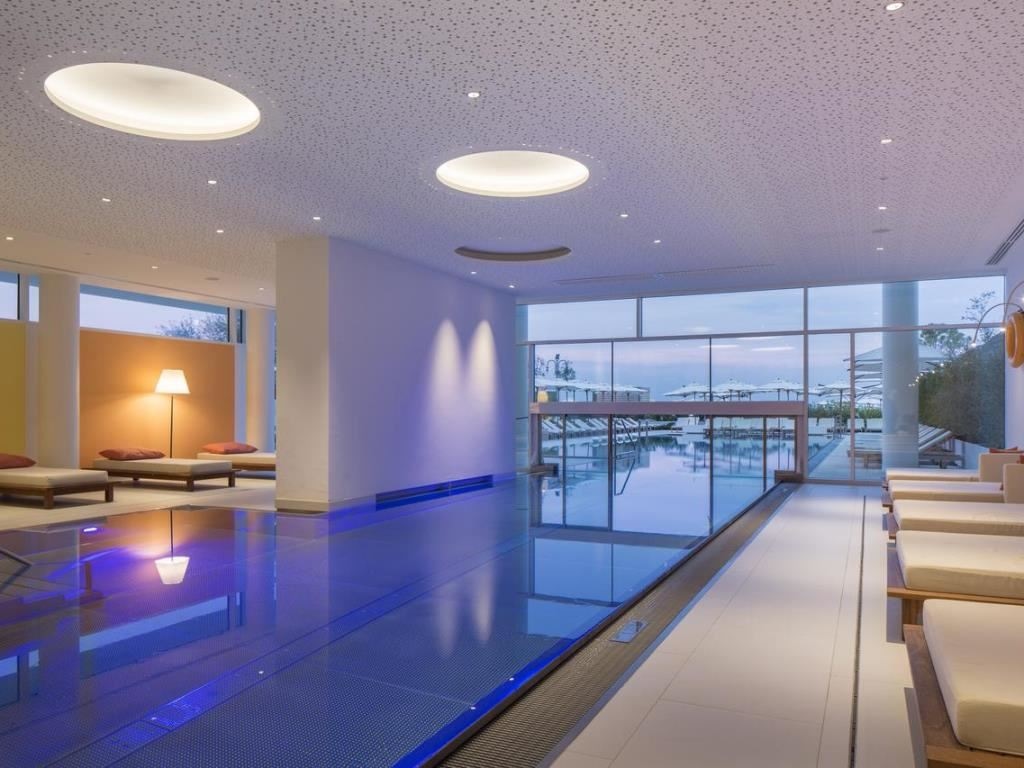 pools-indoor-pool