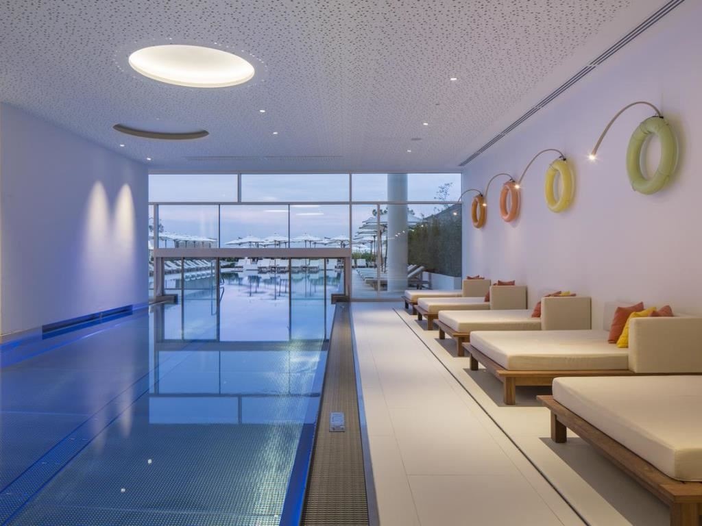 pools-indoor-pool