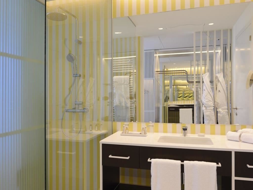 rooms-double-superior-side-sea-view