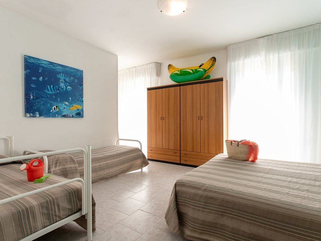 rooms-comfort-room-balcony