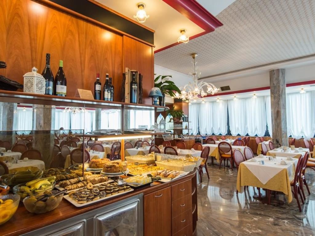 restaurants-restaurant