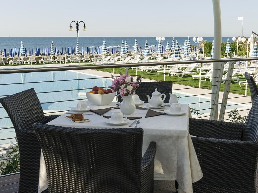 restaurants-restaurant