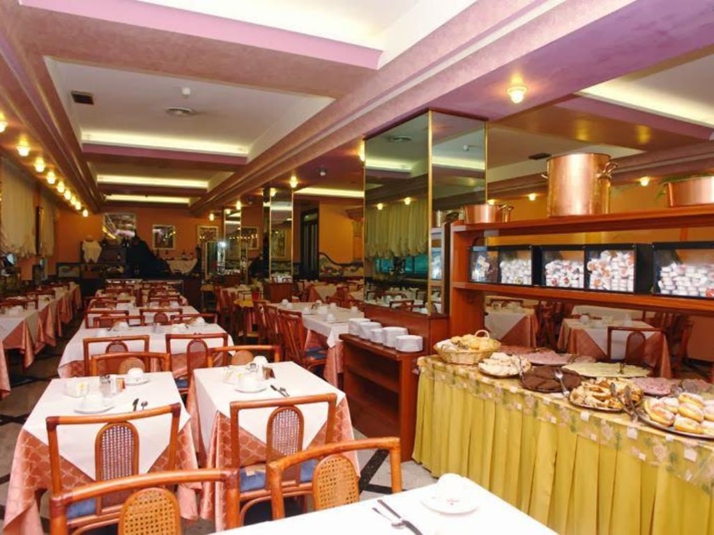 restaurants-restaurant