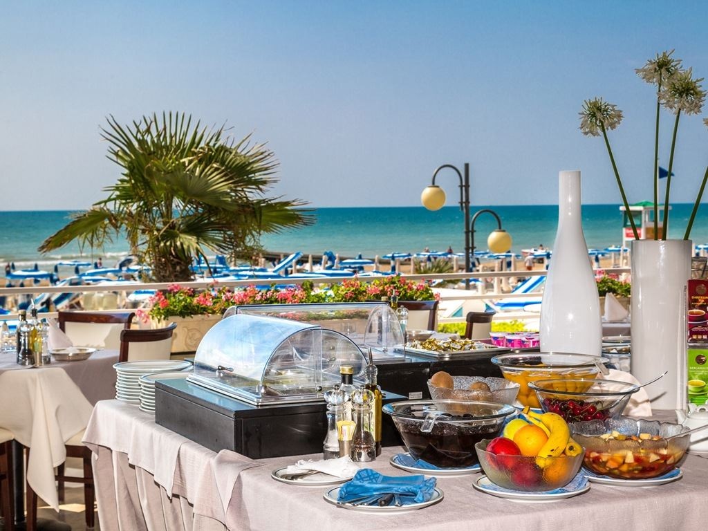 restaurants-restaurant