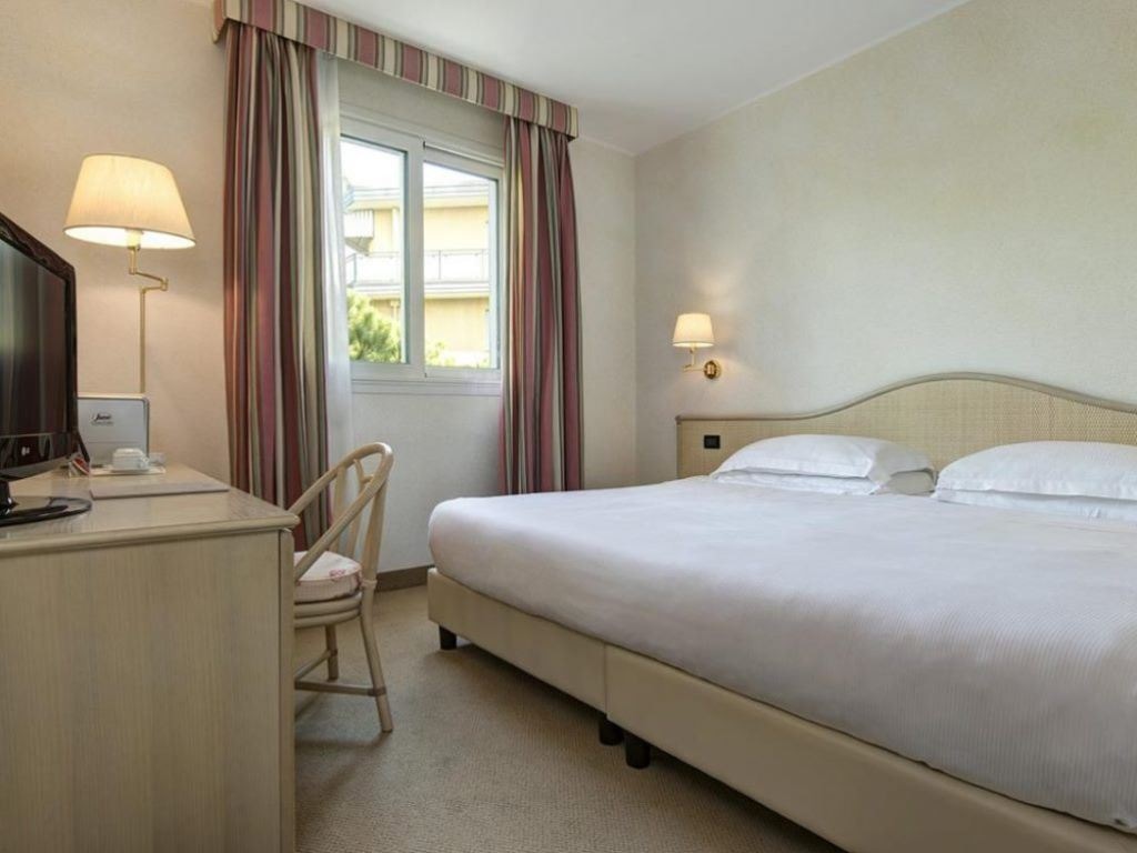 rooms-space-room-1-pax