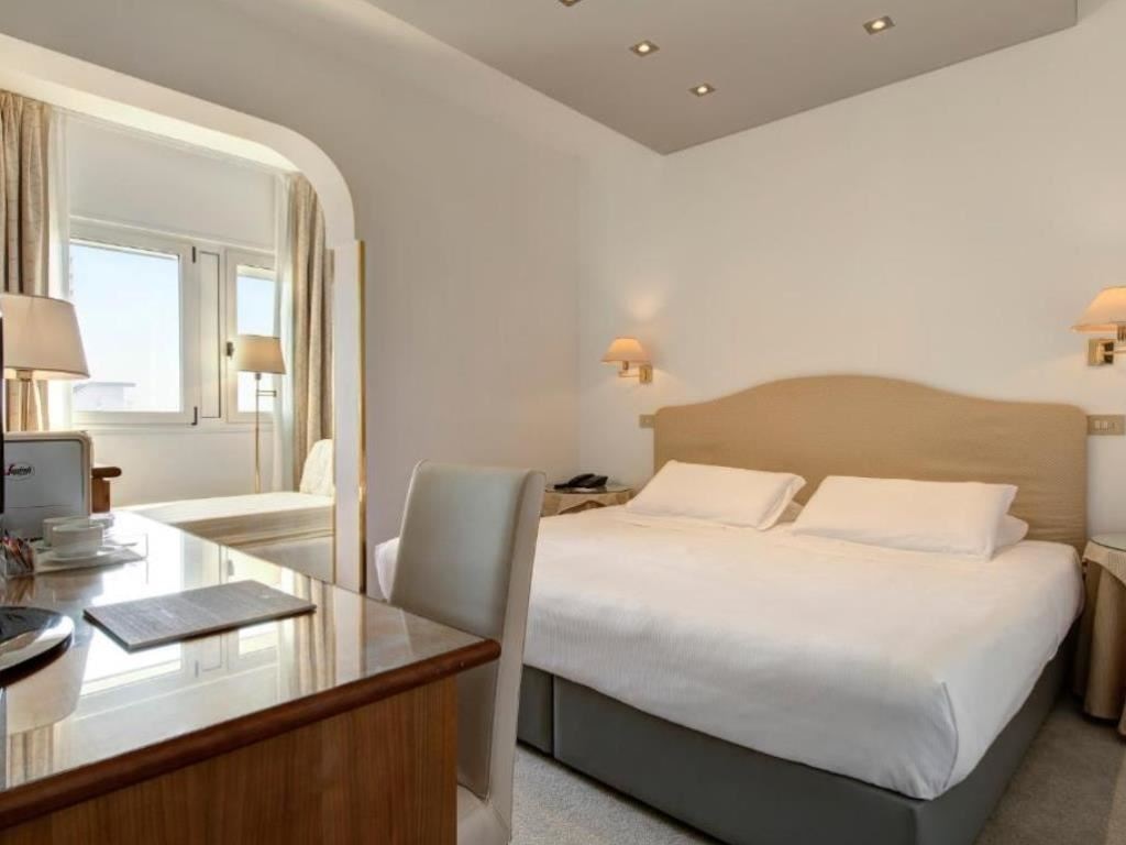 rooms-space-room-3-pax