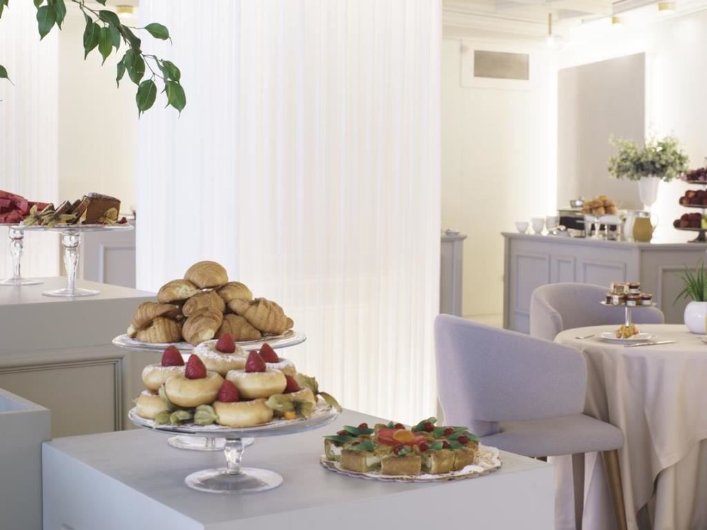 restaurants-restaurant