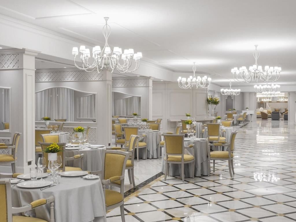 restaurants-restaurant