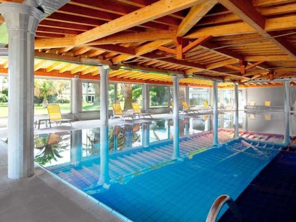 pools-indoor-pool