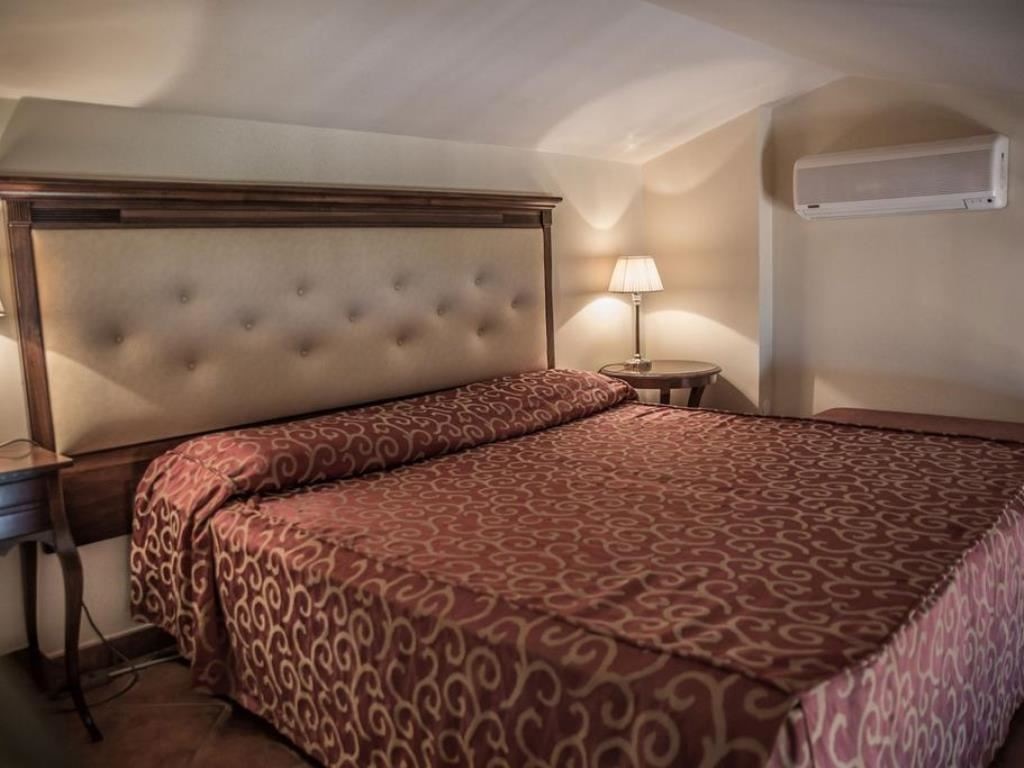 rooms-superior-room-with-balcony-or-terrace-sea-view