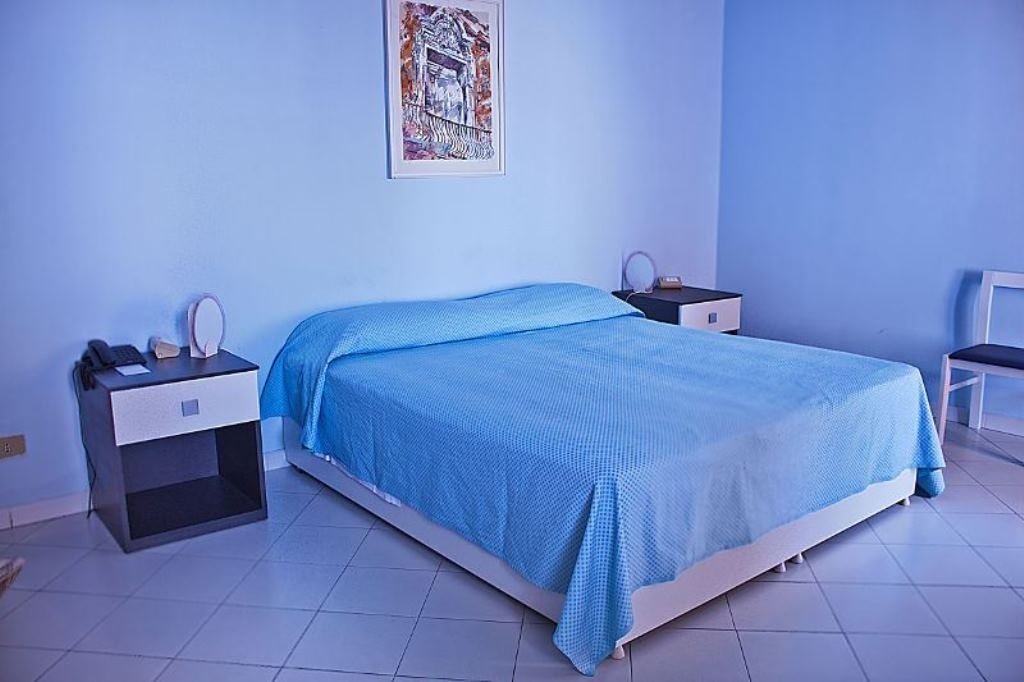 rooms-standard-room-with-balcony