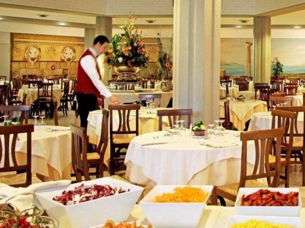 restaurants-restaurant