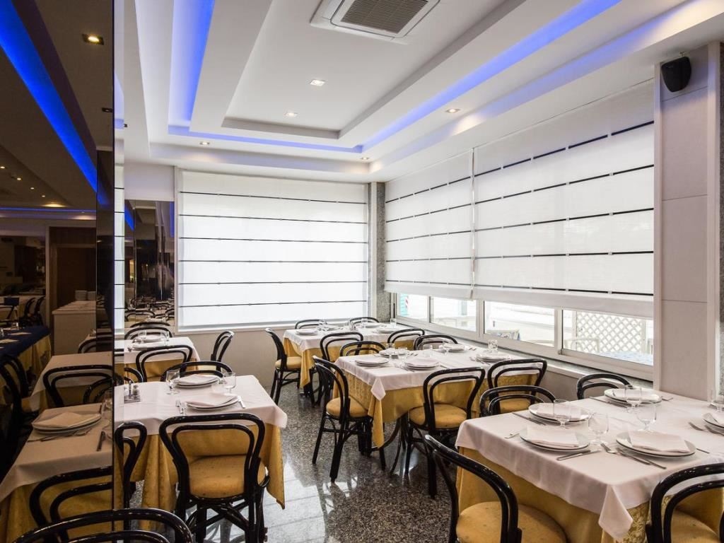 restaurants-restaurant