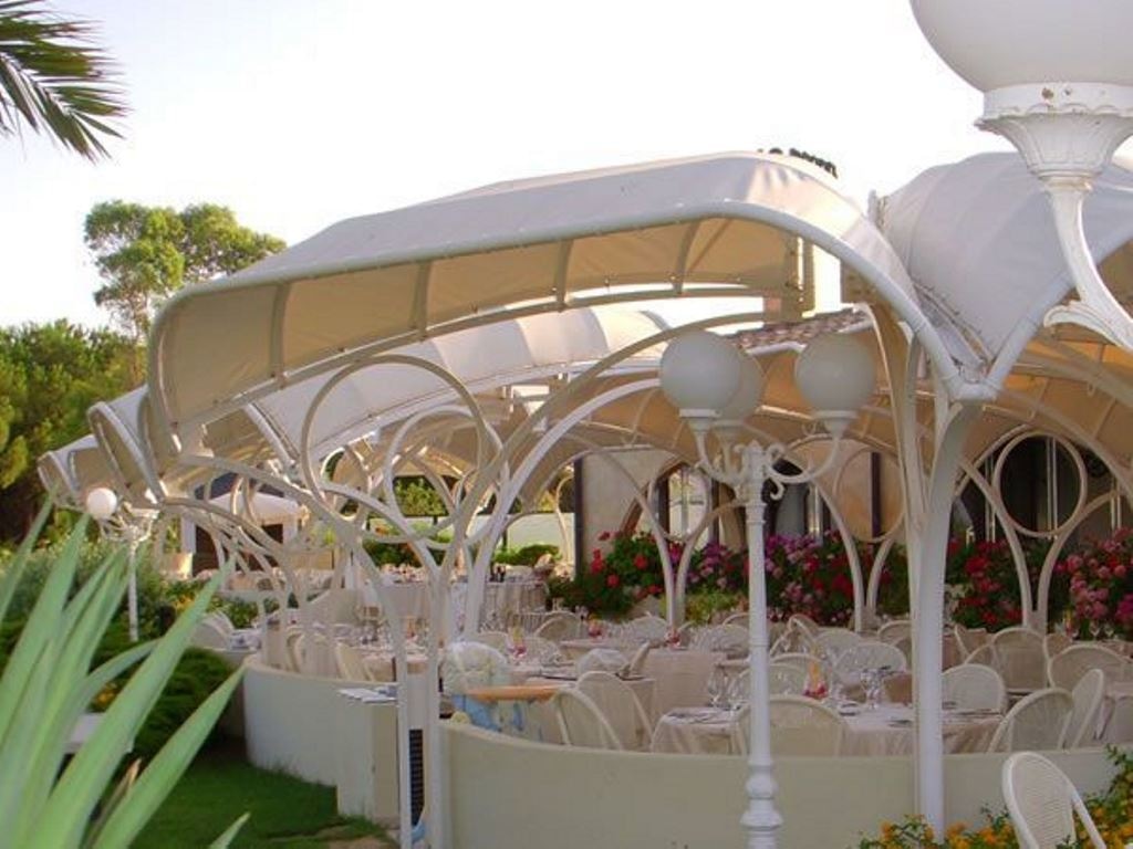 restaurants-restaurant