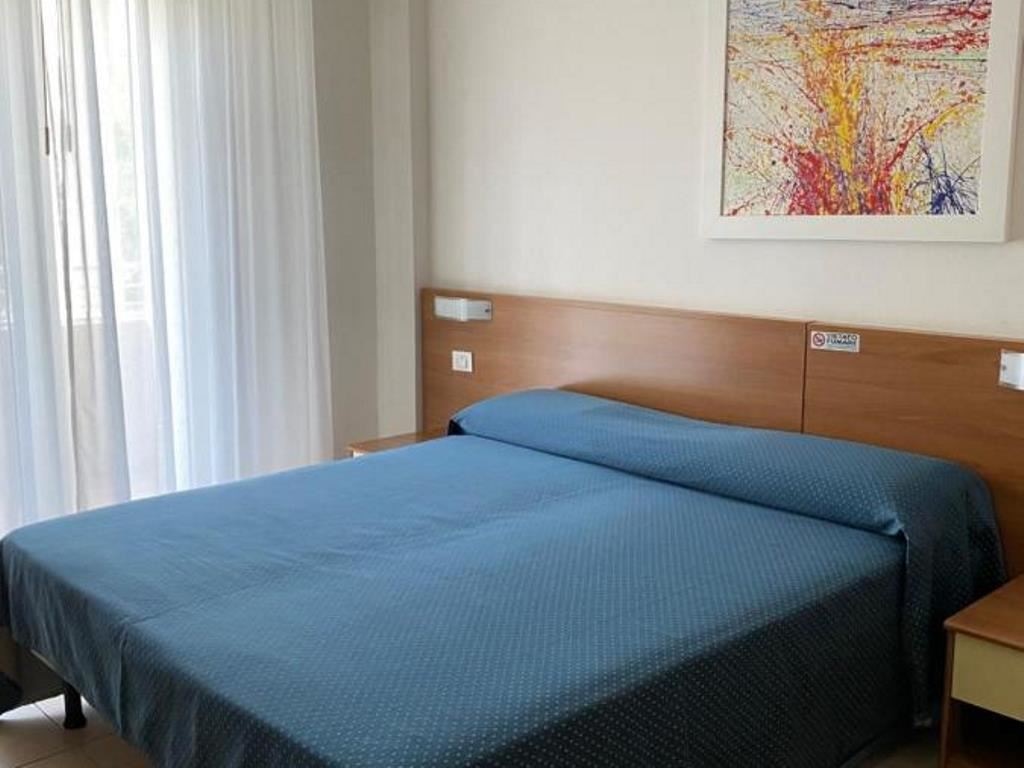 rooms-standard-double-no-balcony