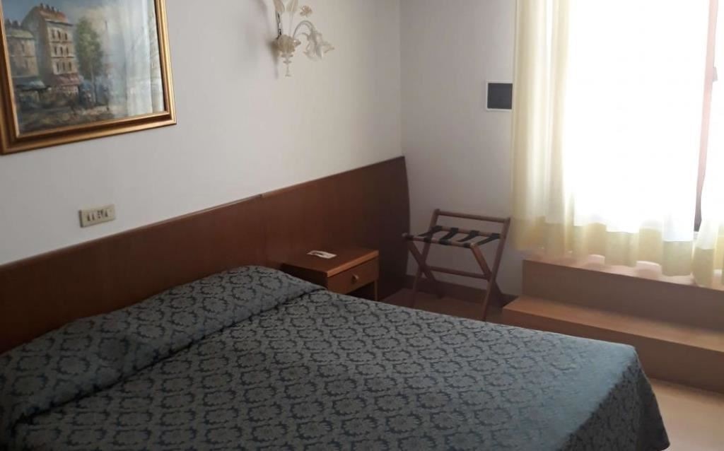 rooms-standard-room-side-sea-view-with-balcony