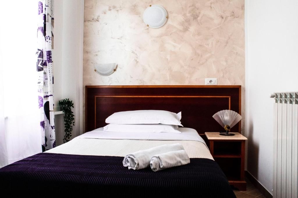 rooms-standard-room-single