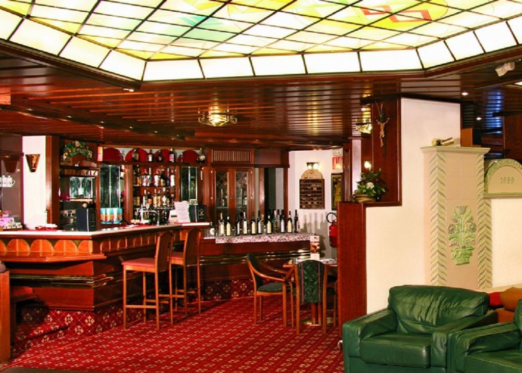 bars-rubino-executive