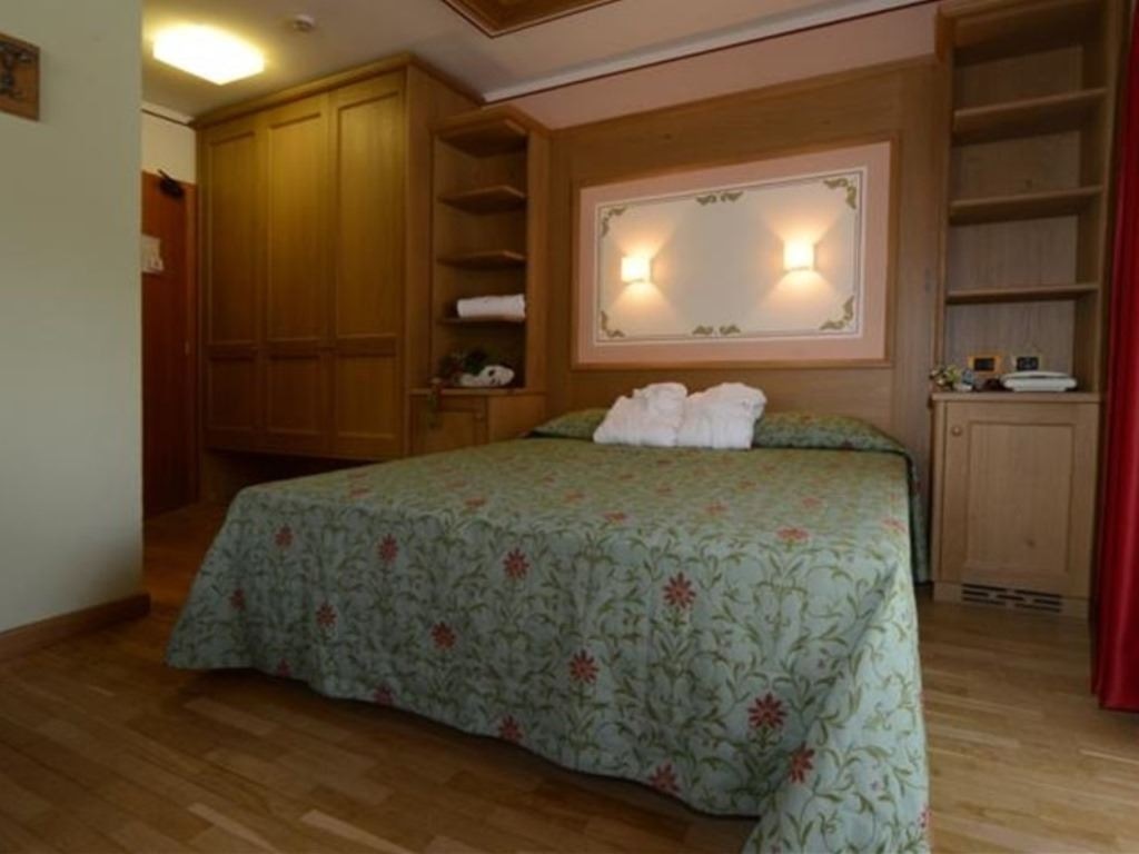 rooms-standard-room-double-single-use