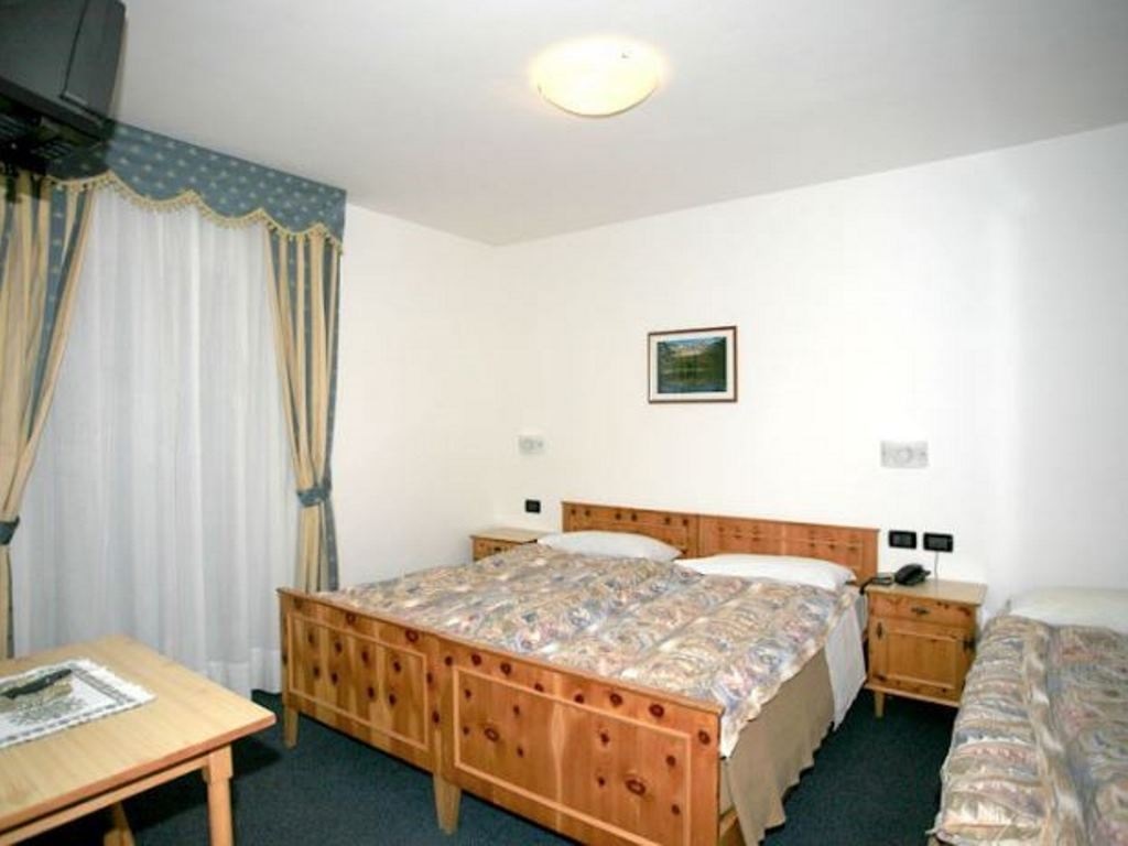 rooms-standard-room-3-pax