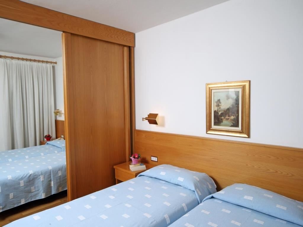 rooms-standard-double-room