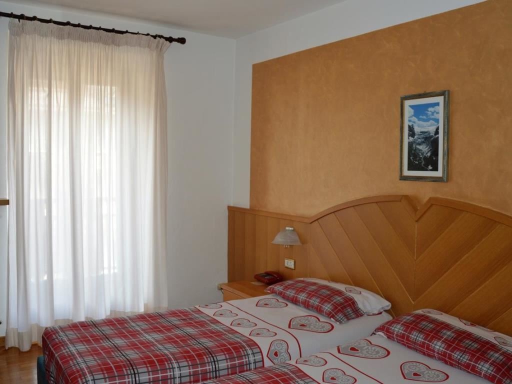 rooms-standard-double-room