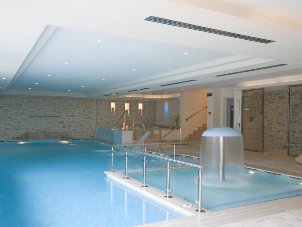 pools-indoor-pool