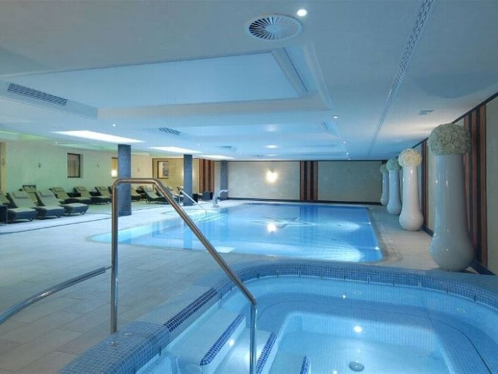 pools-indoor-pool