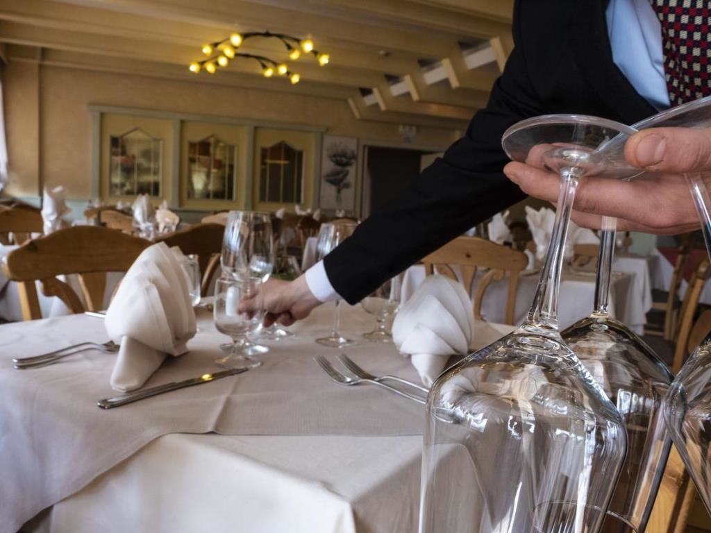 restaurants-restaurant