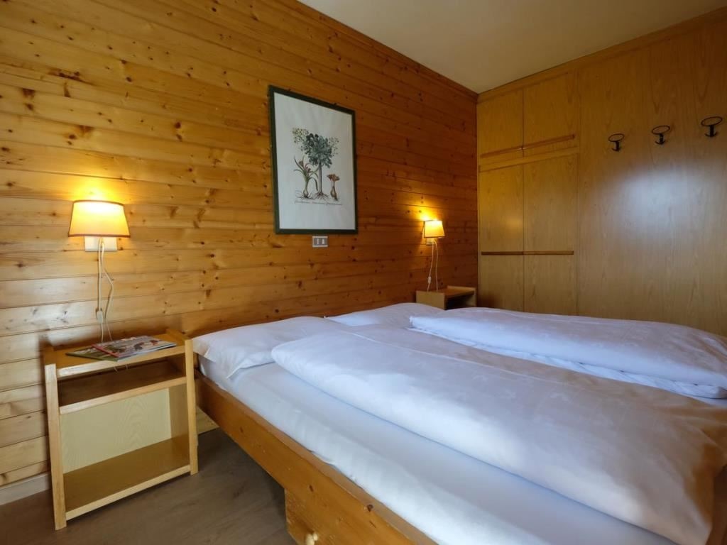 rooms-attic-apartment