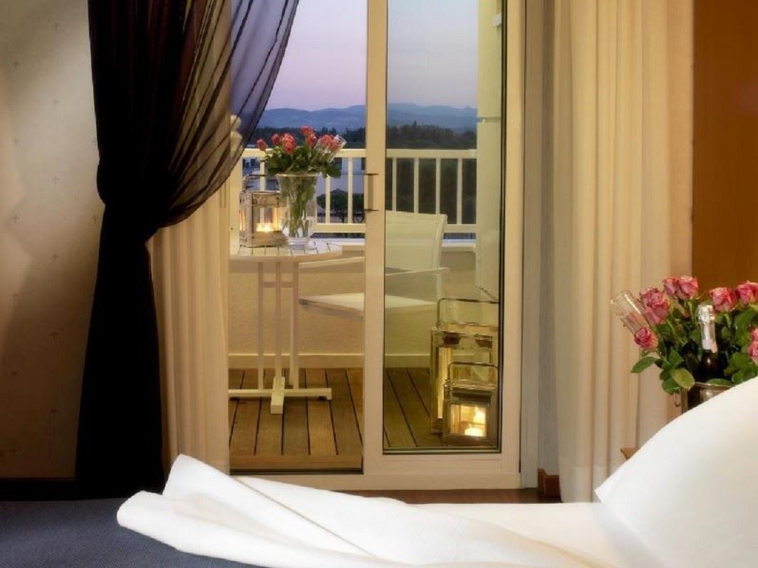 rooms-classic-room-with-balcony