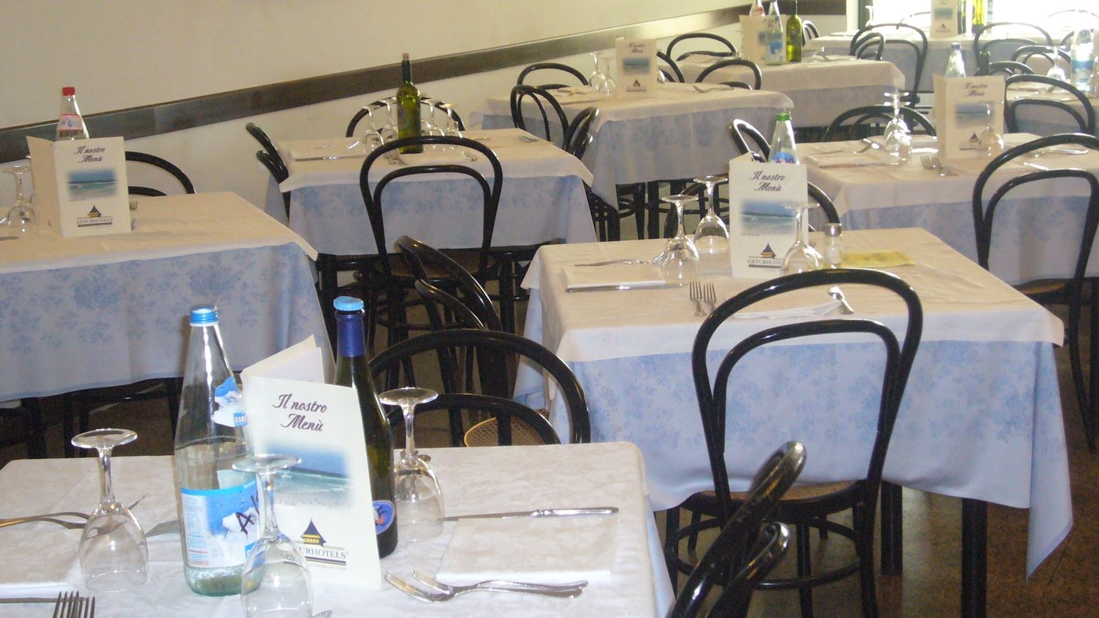 restaurants-restaurant