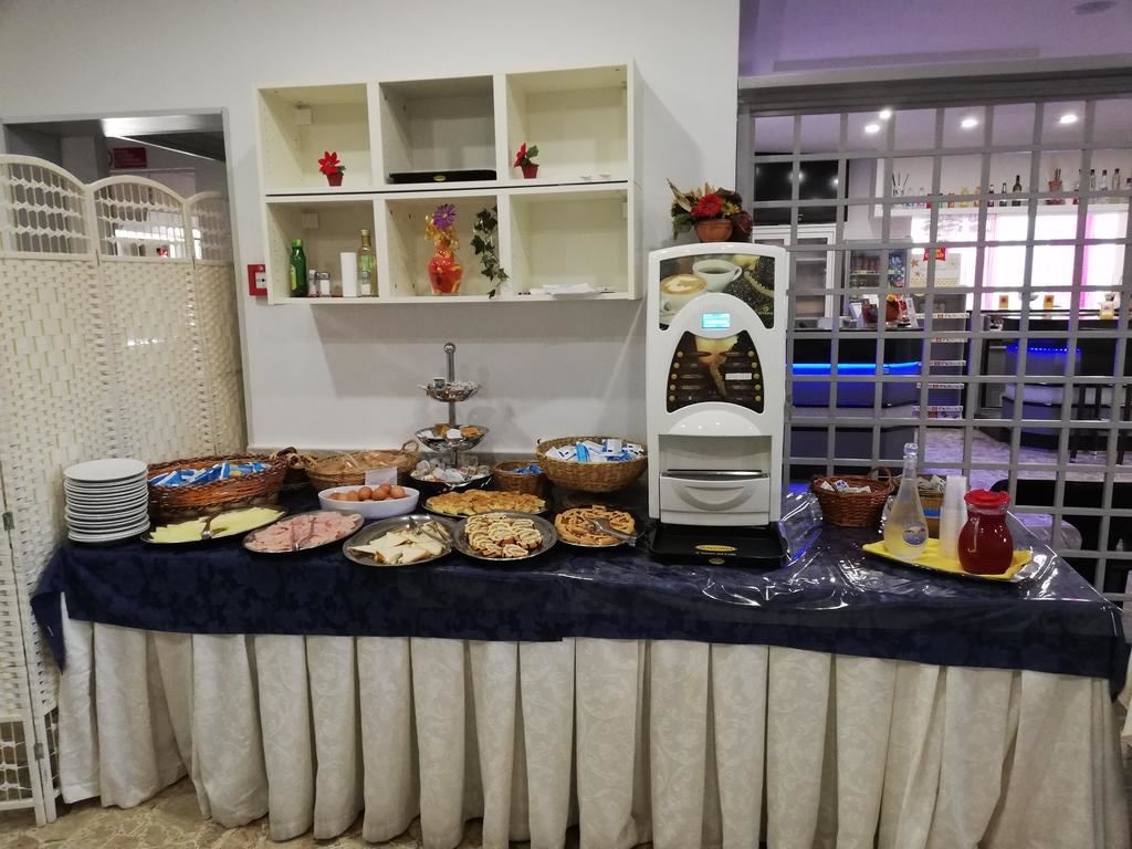 restaurants-breakfast-room