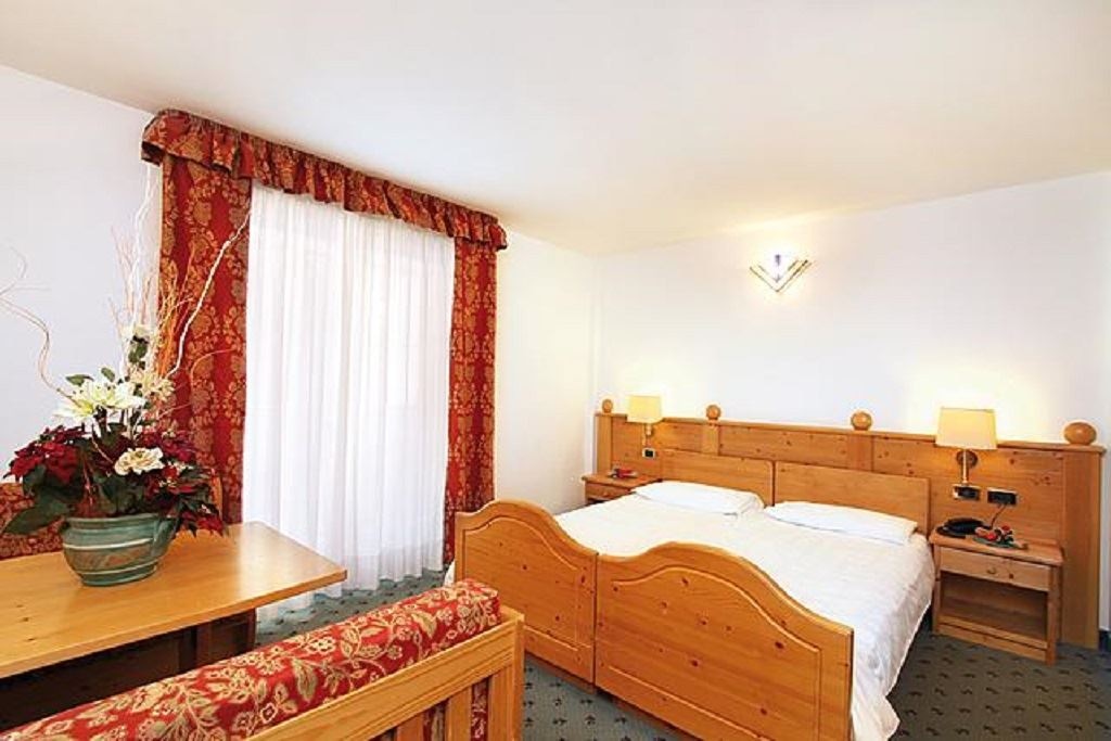 rooms-classic-double-room