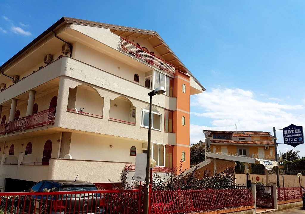 general-main-building