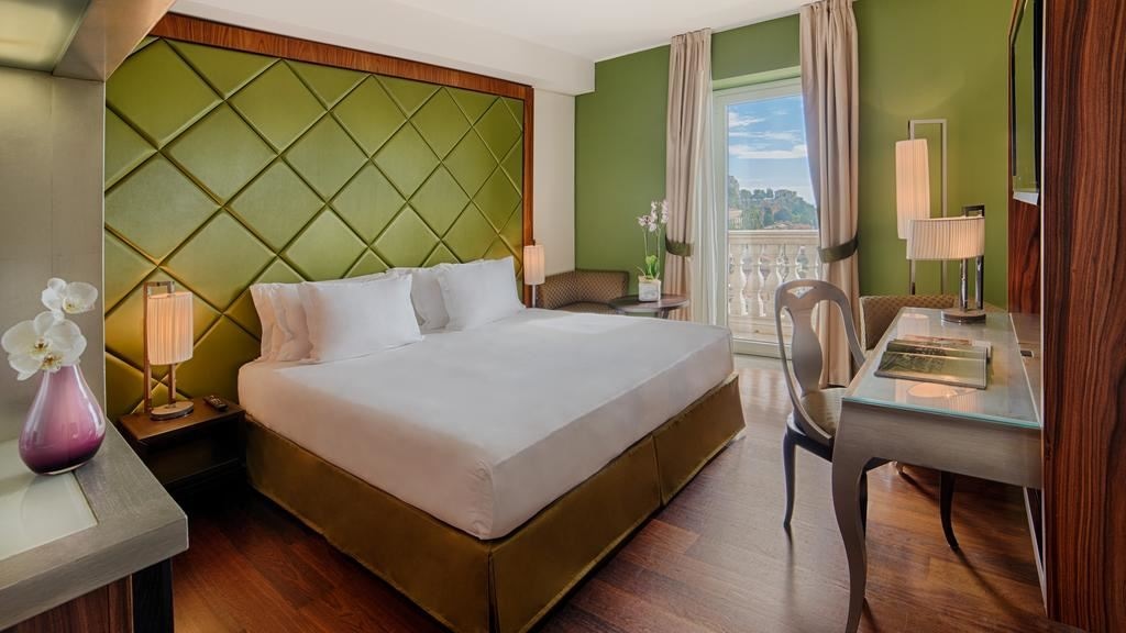 rooms-superior-with-view