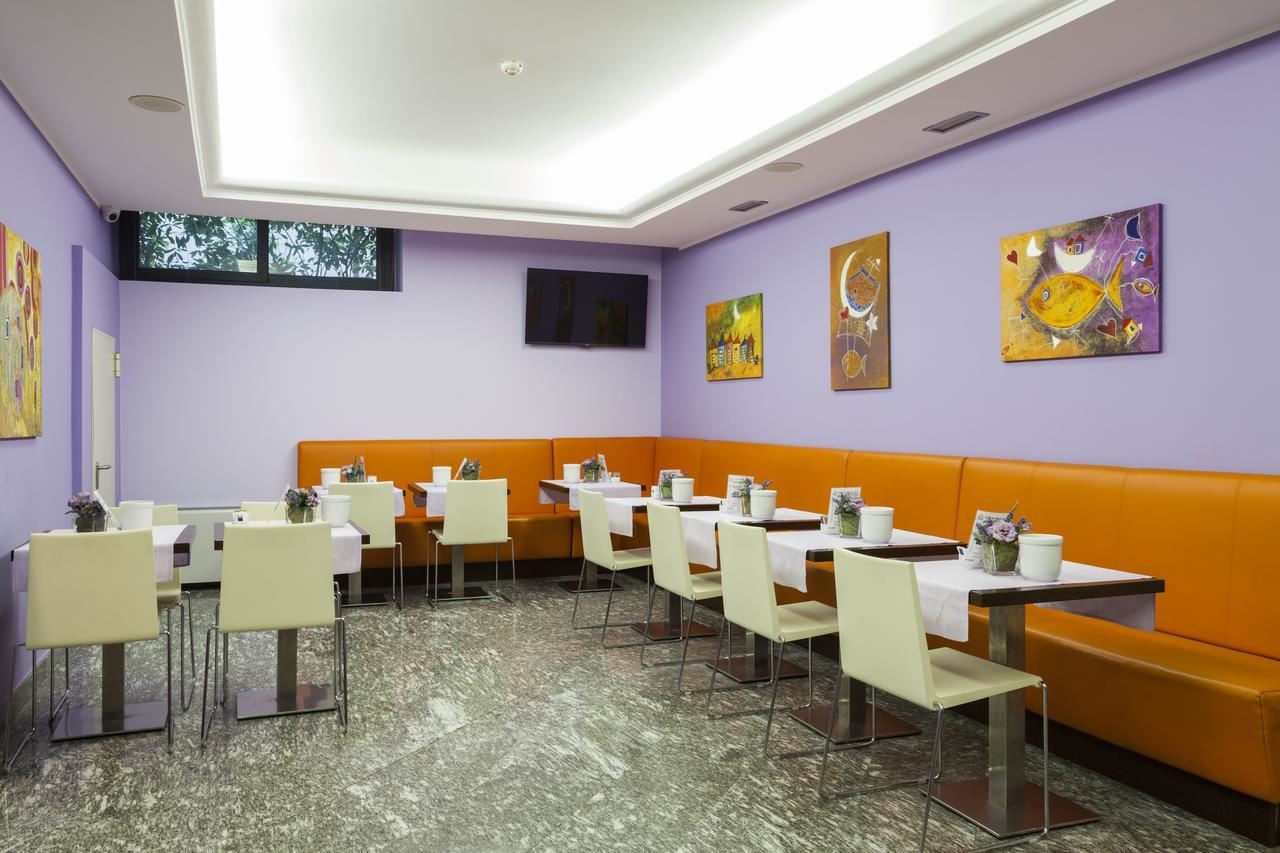 restaurants-breakfast-room