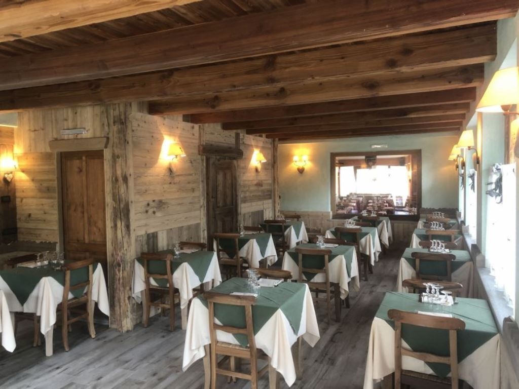 restaurants-restaurant