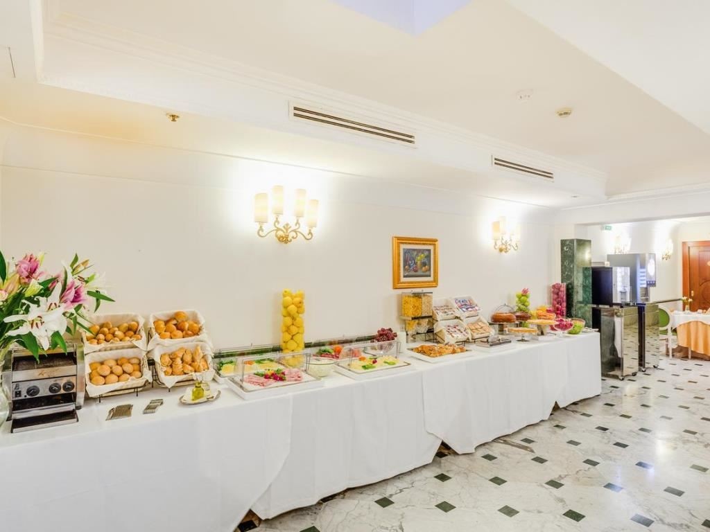 restaurants-breakfast-room