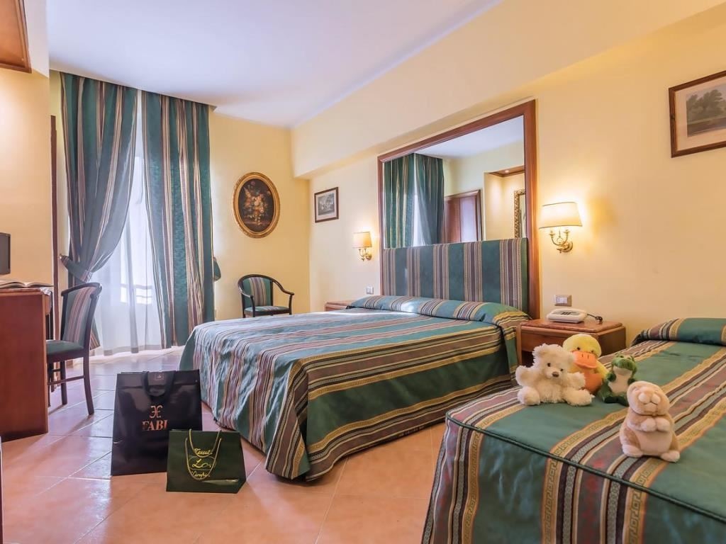 rooms-standard-room-triple