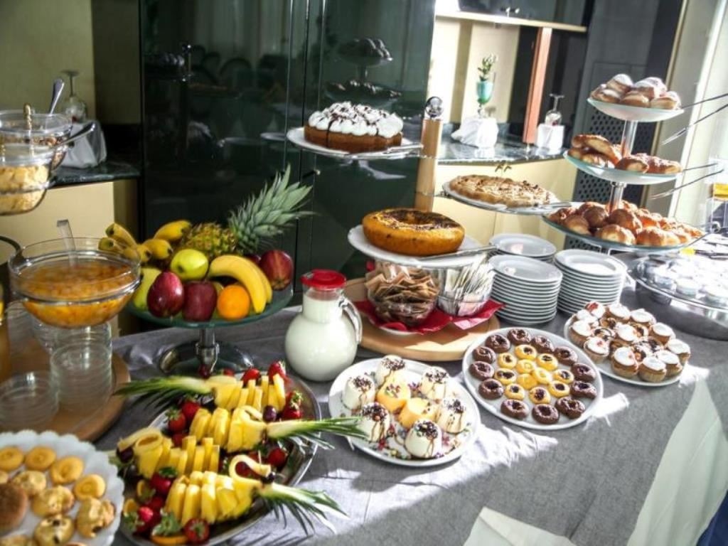 restaurants-restaurant