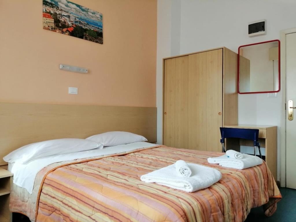 rooms-standard-room-double